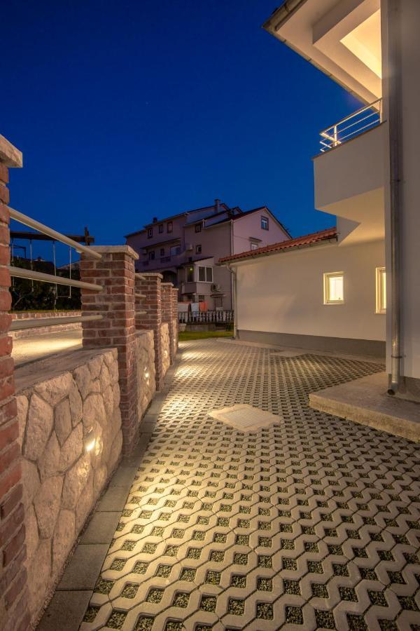 Apartmani Villa Zora Lopar Exterior foto